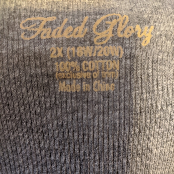 Faded Glory Layered Top 2X (runs like an x large) - Picture 6 of 6